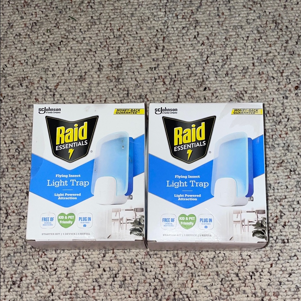 Raid Essentials Flying Insect Light Traps